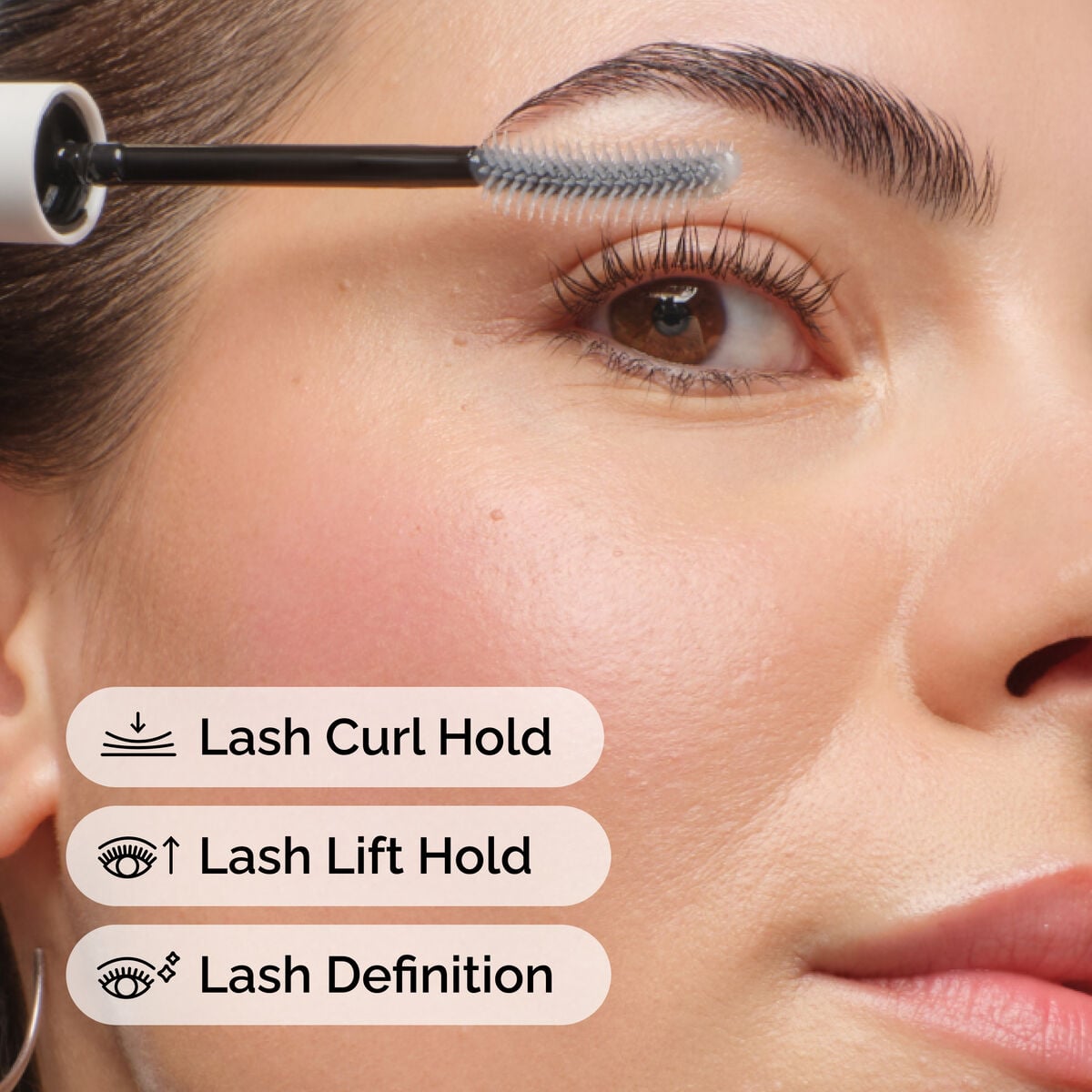lash-curl-finisher-h4 ord-lash-curl-finisher-model-application-with-benefits.jpg