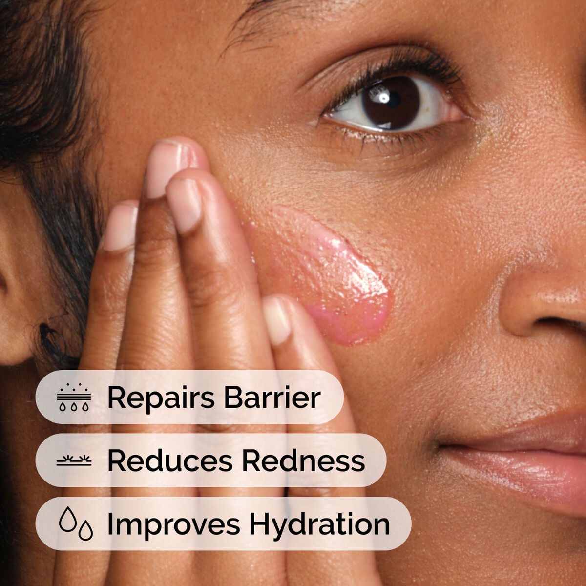 soothing-and-barrier-support-serum-set-w1 ord-soothing-barrier-support-serum-model-application-with-benefits.jpg