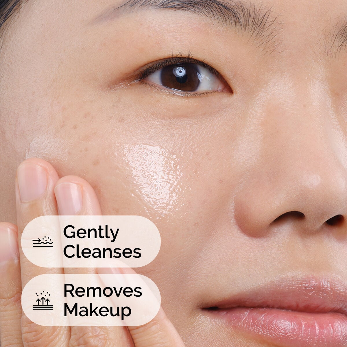squalane-cleanser-x1 ord-squalane-cleanser-model-application-with-benefits.jpg